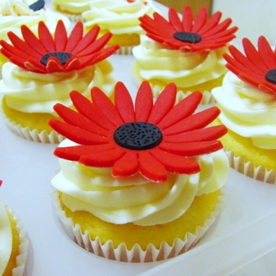 Gerbera Cupcakes