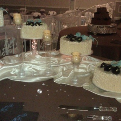 Ruffled Wedding Cakes