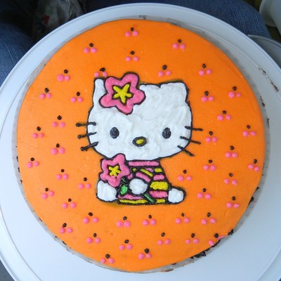 Hello Kitty Cake
