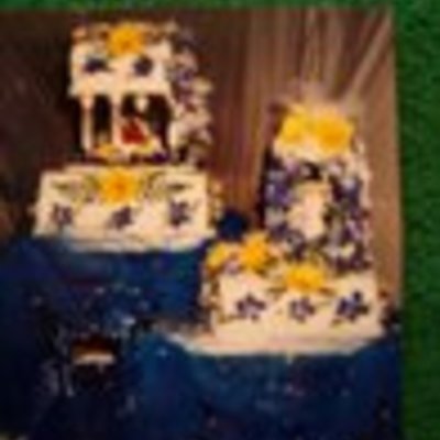 Fresh Flowers Wedding Cake