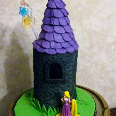 Tangled Birthday Cake