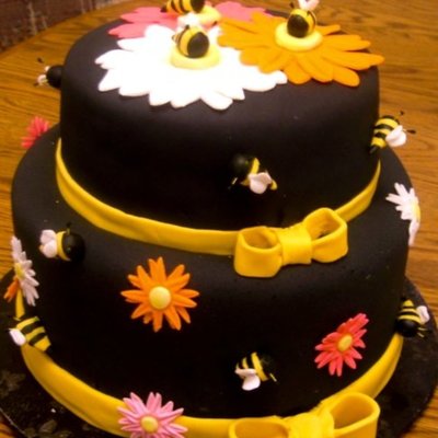 Bee Cake