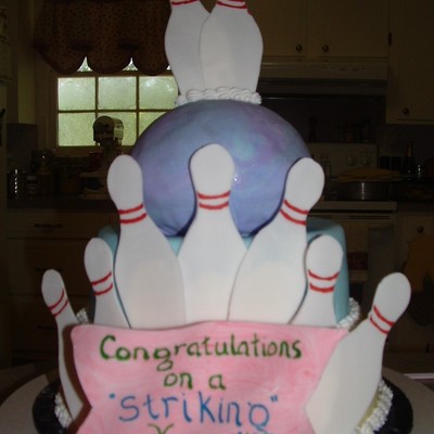 Bowling Cake