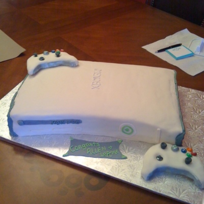 Xbox 360-White Groom's Cake