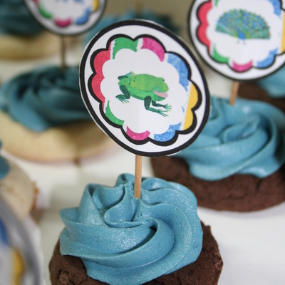 Polar Bear, Polar Bear, What Do You Hear Baby Cakes