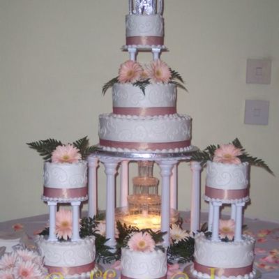Buttercream Arrangement With Fountain