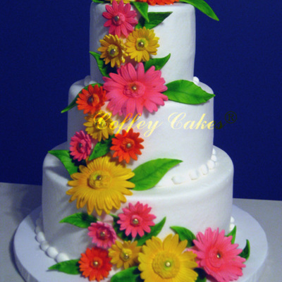 Gumpaste Daisy Cascade.