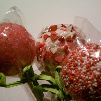 Valentine's Day Cake Pops