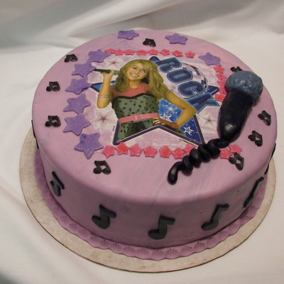 Hanna Montana Cake