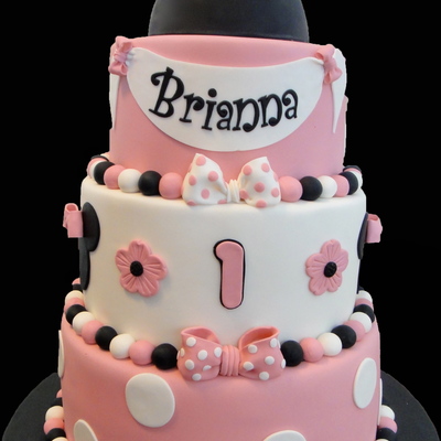 Minnie Mouse Cake