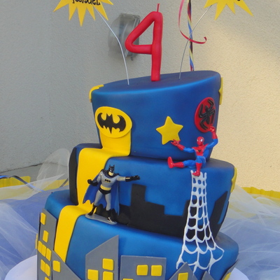 Superheros Cake