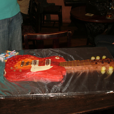 Guitar Cake