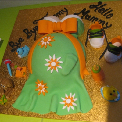 Pregnant Belly Cake