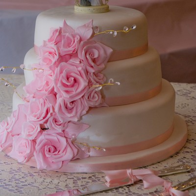 Pink Roses Cascade Wedding Cake