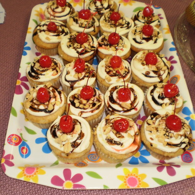 Banana Split Cupcakes