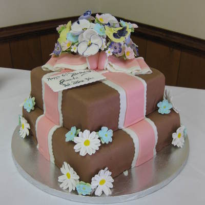 Birthday Present Cake