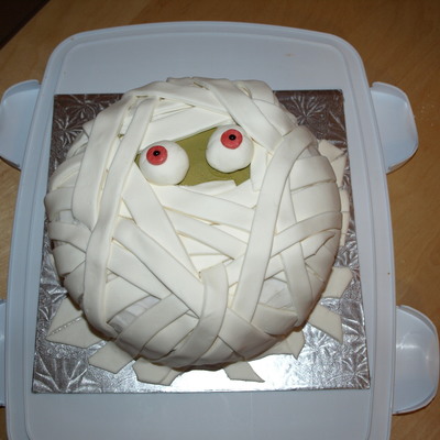 Yummy Mummy Cake