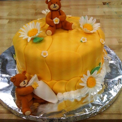 Celebartion Cake Bears Daisies Baby Shower Flowers Spring