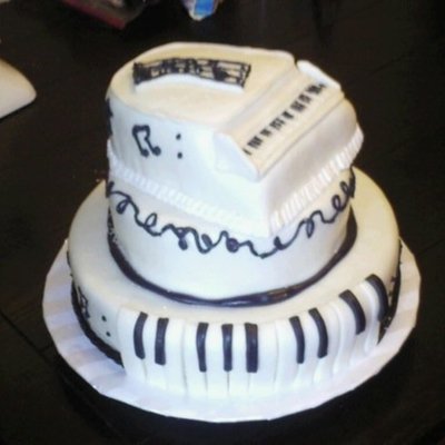 3 Tier Piano Cake