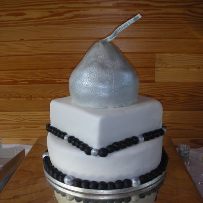 Hershey Kiss Wedding Cake