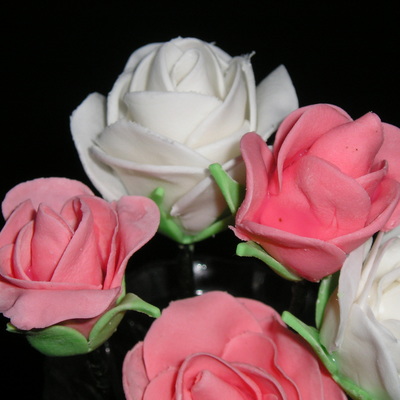Gumpaste Roses