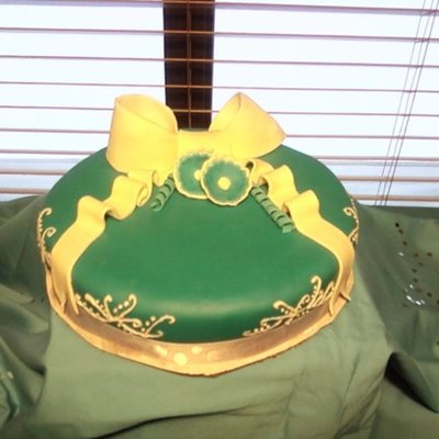 Fondant Bow Cake