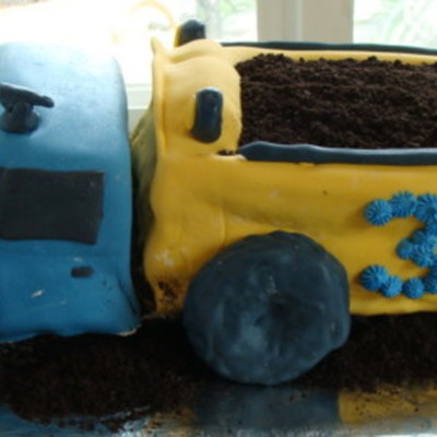 Dumptruck Birthday Cake