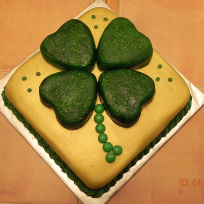 Shamrock Cake