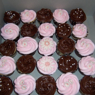 Brown & Pink Cupcakes