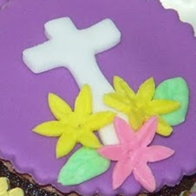 Easter/cross Cupcakes