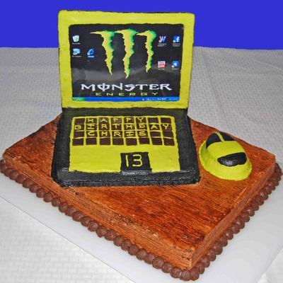 Laptop Monster Computor Cake