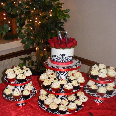 Red, White And Black Cupcakes