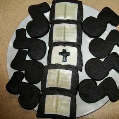 Hymnal And Musical Note Cookies