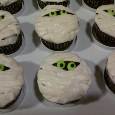 Mummy Cupcakes