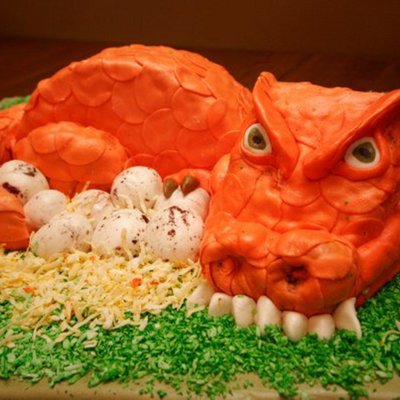 Dinosaur/dragon Cake