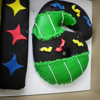 16Yr Olds Birthday Cake