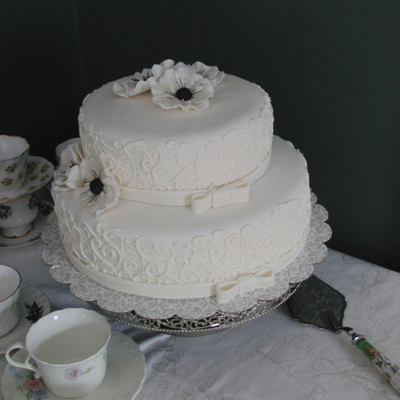White Anemone Sweet 16 Cake