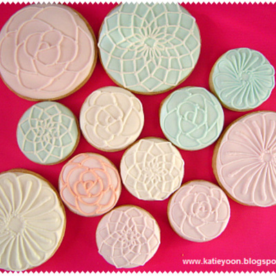Lace And Flower Cookies