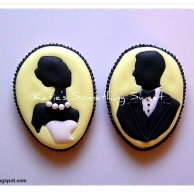 Silhouette Wedding Cookie