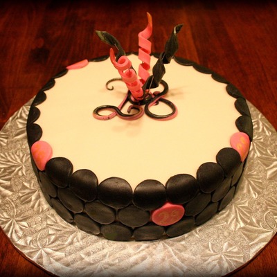 Blac/pink Polks Dots On White