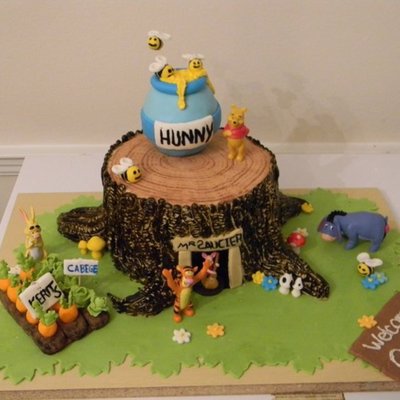 Winnie The Pooh Shower Cake