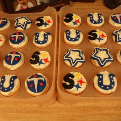 Nfl Cupcakes - Colts, Cowboys, Steelers, Titans