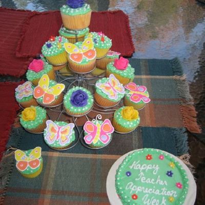Teacher Appreciation Cupcakes