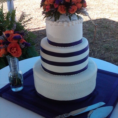 Country Wedding Cake