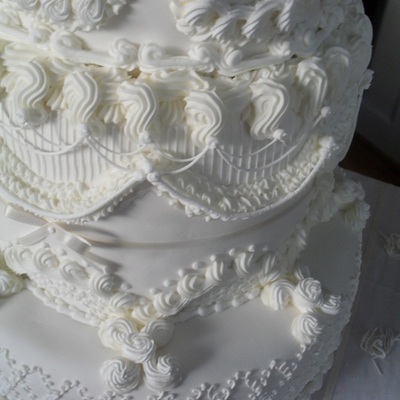 Lambeth Wedding Cake