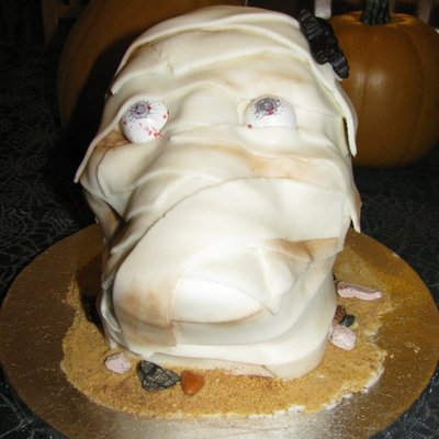 Mummy Cake