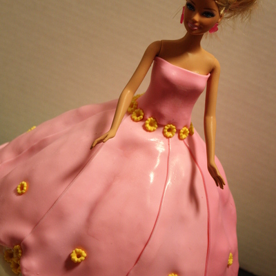 Barbie Cake