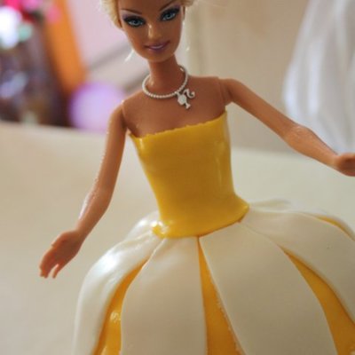 Barbie Cake