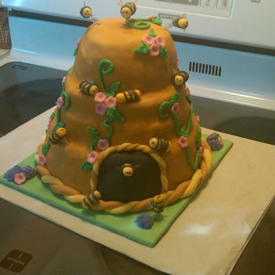 Bee Hive Cake