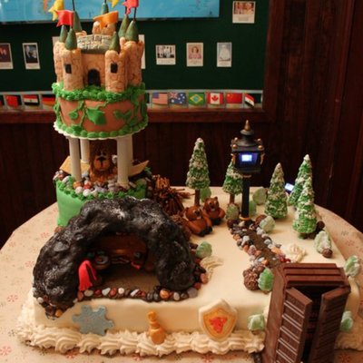 Narnia Cake